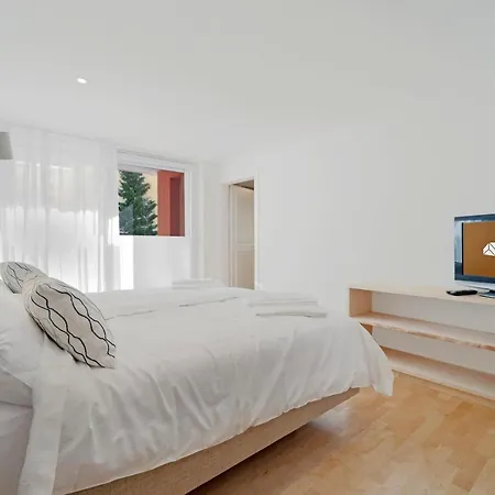 Loga Elegance Skyline 1 - Apartment *