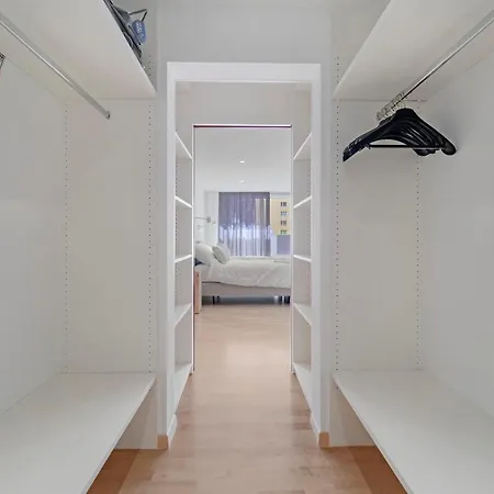 Loga Elegance Skyline 1 - Apartment